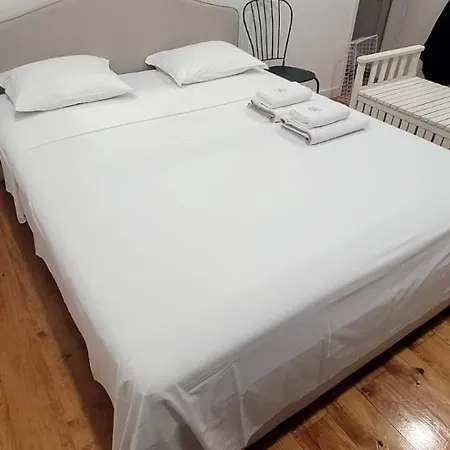 Privatunterkunft Varanda Privada Iroom *
