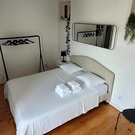 Varanda Privada Iroom Homestay Lisbon